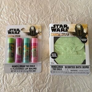 Star Wars The Mandalorian The Child Grogu Lip Balm Set and Bath Bomb